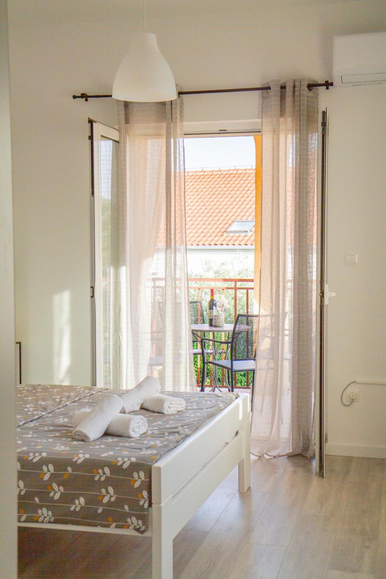 Seaside Gateway Apartment Каштела Экстерьер фото
